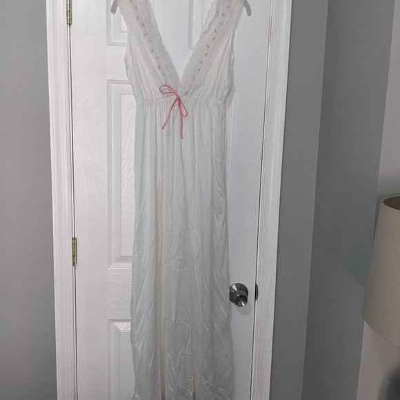 2 piece DreamAway vintage gown/robe set M - Picture 13 of 16